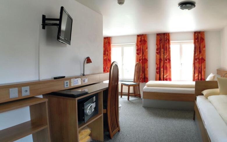 Affittacamere Gaestehaus Sonne Bütschwil